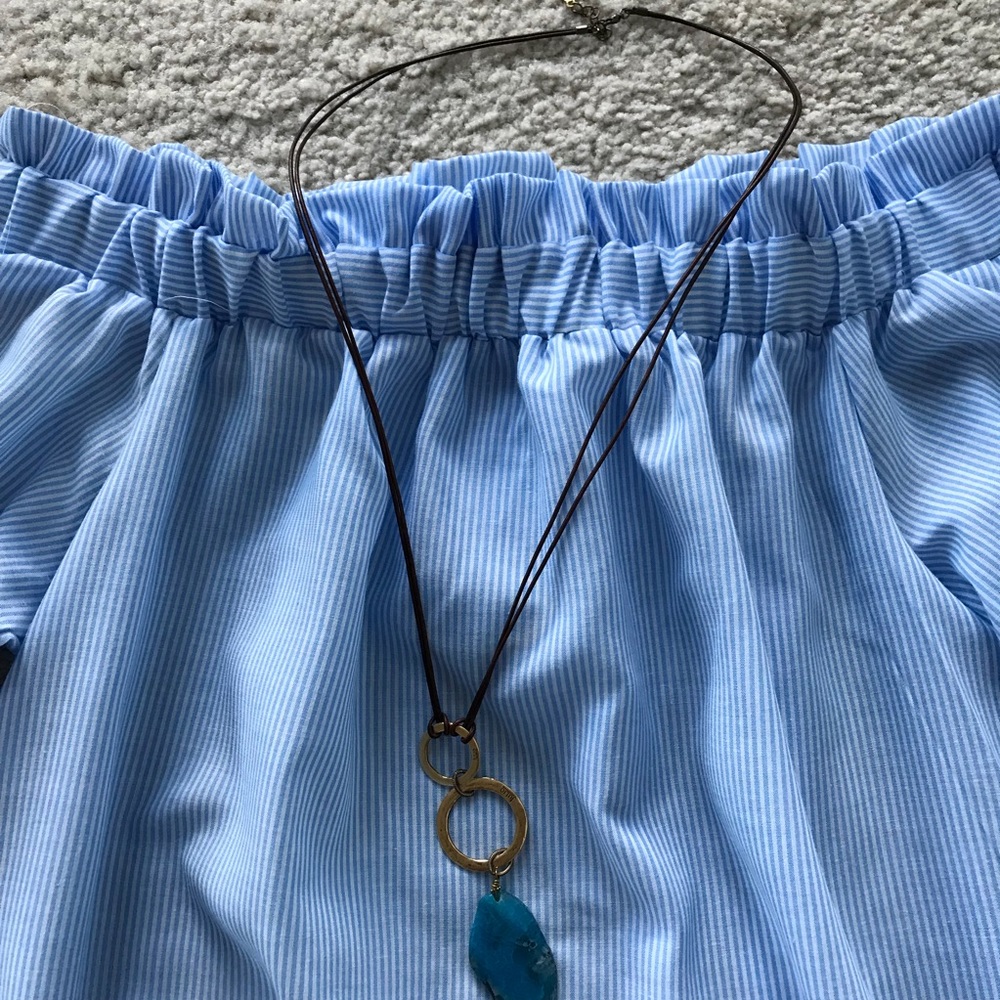 🌻1 LARGE🌻Poplin Off the Shoulder Top - Picture 6 of 8